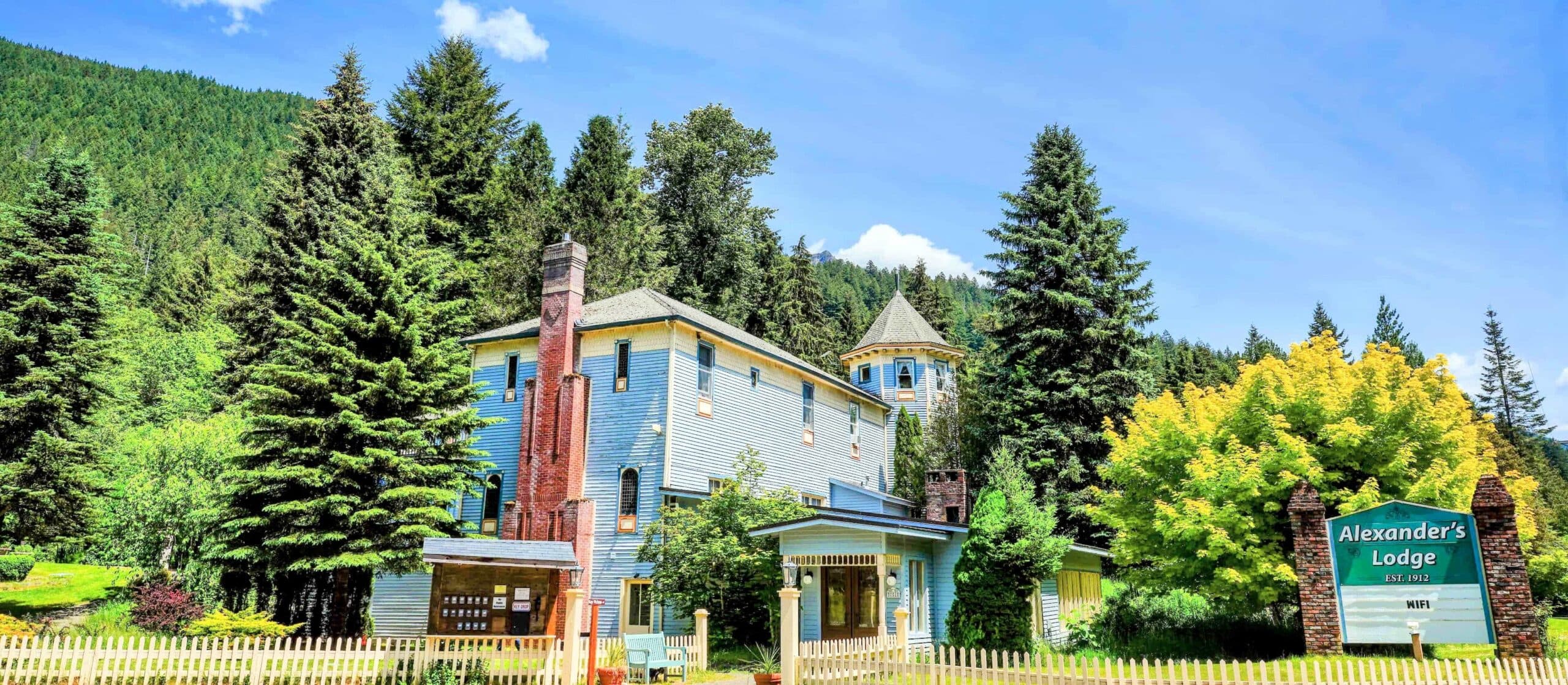 Alexander's Lodge at Mt. Rainier