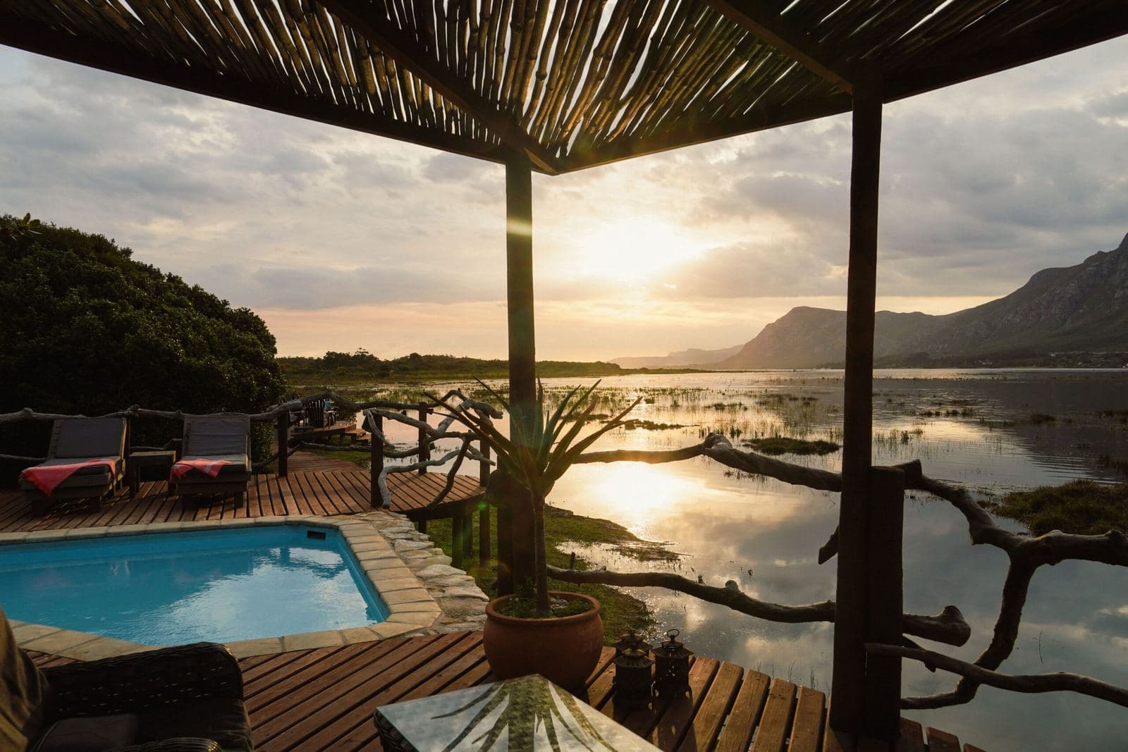 Mosaic Lagoon Lodge in Stanford, South Africa